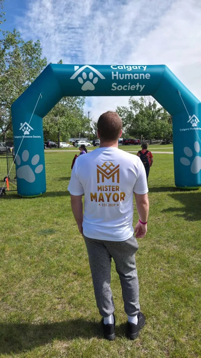 Mister Mayor Renovations participating in the Calgary Humane Society Dog Jog